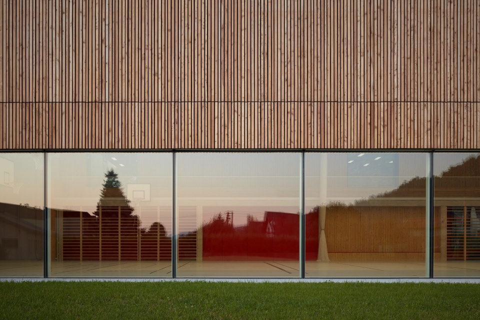 Hrozenkov Primary School Sports Hall by Consequence forma architects