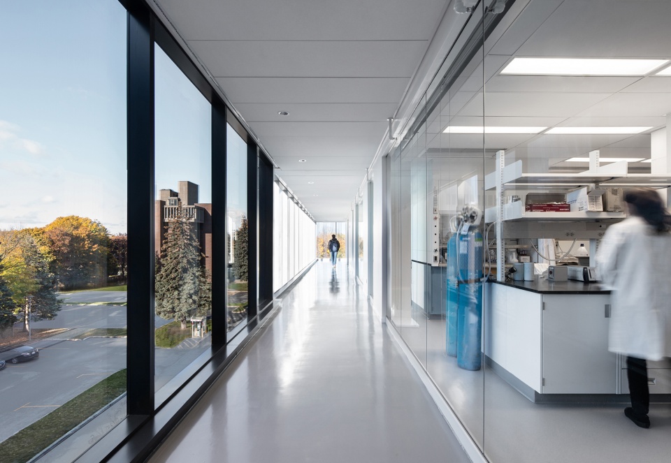 applied science hub by nfoe architectes