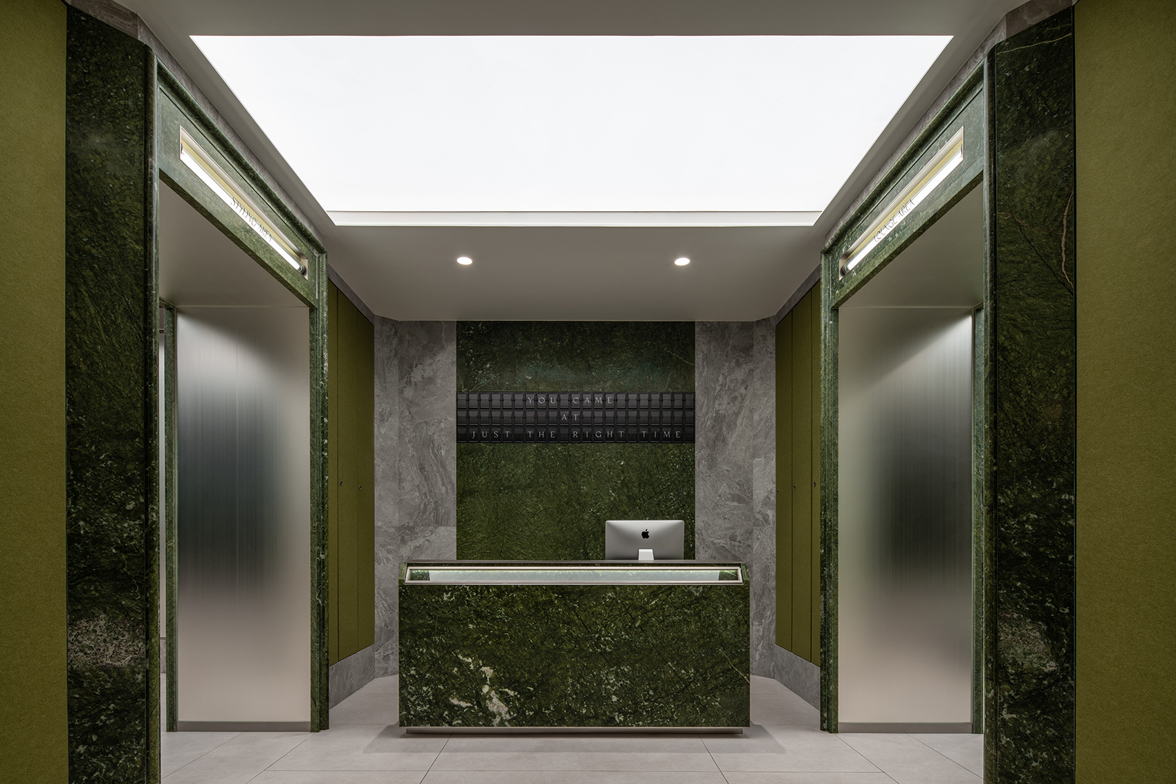 Century Classic Salon, China by MOJO STUDIO - 谷德设计网