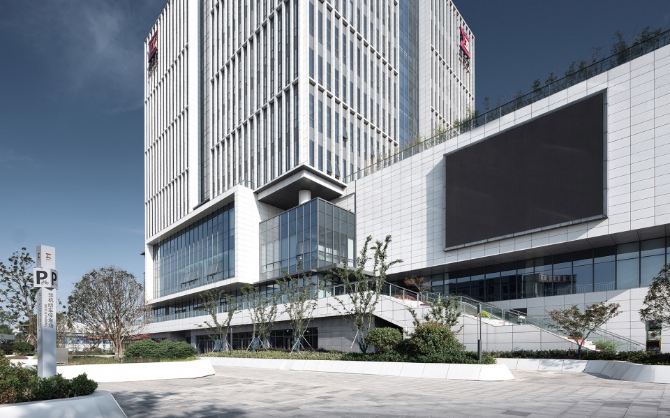 e cube development center china by gen architects
