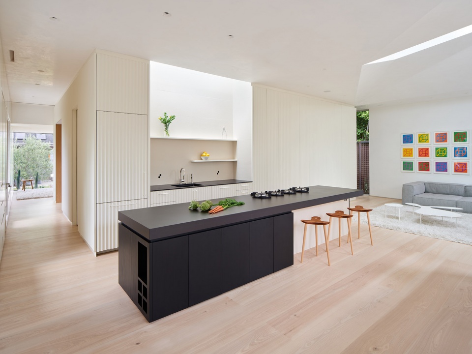 Centered Home by aalso architects HYCArch