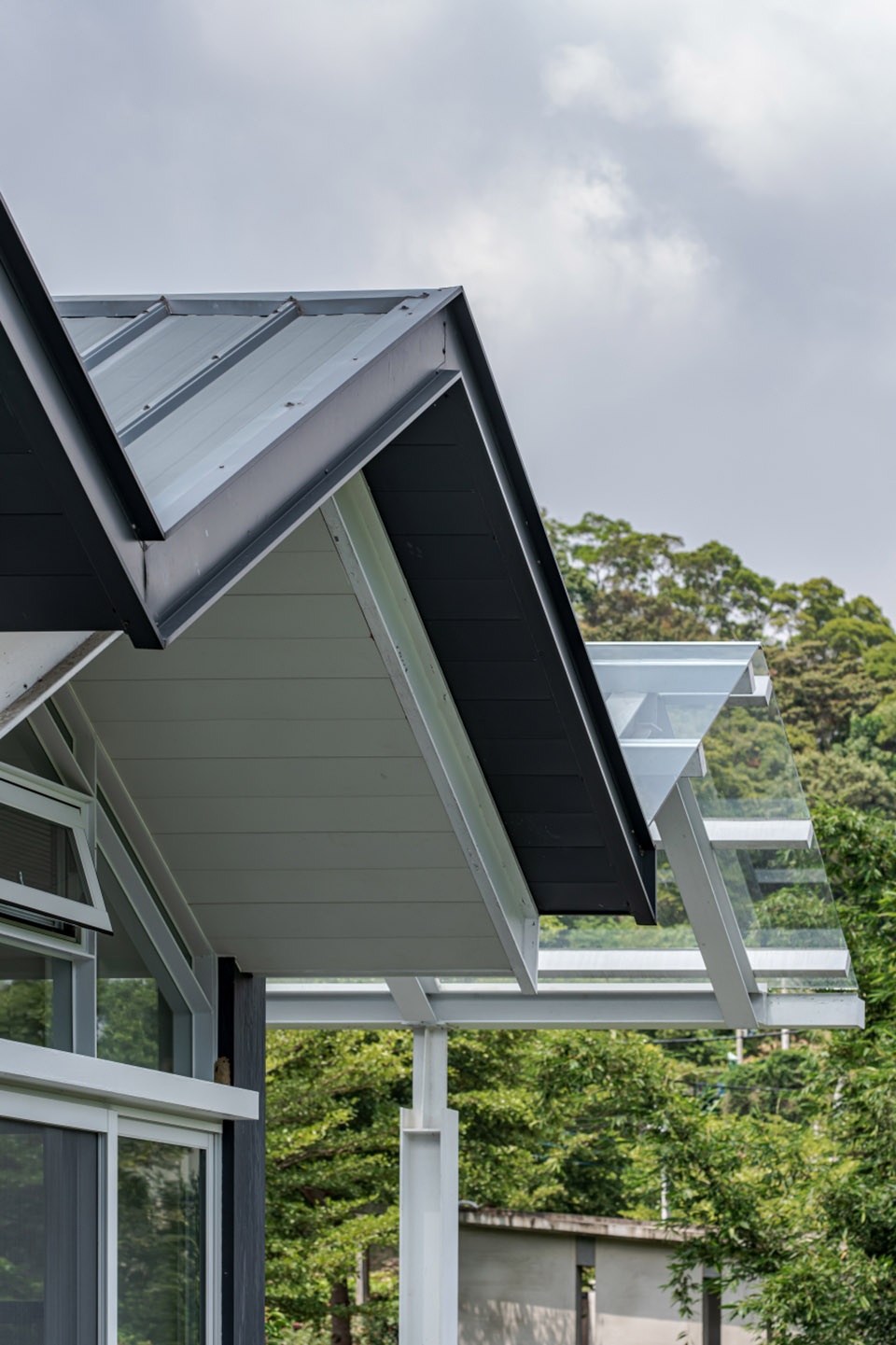 Under the roof House by Emerge Architects