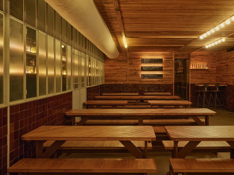 biertuin centrum by studio modijefsky
