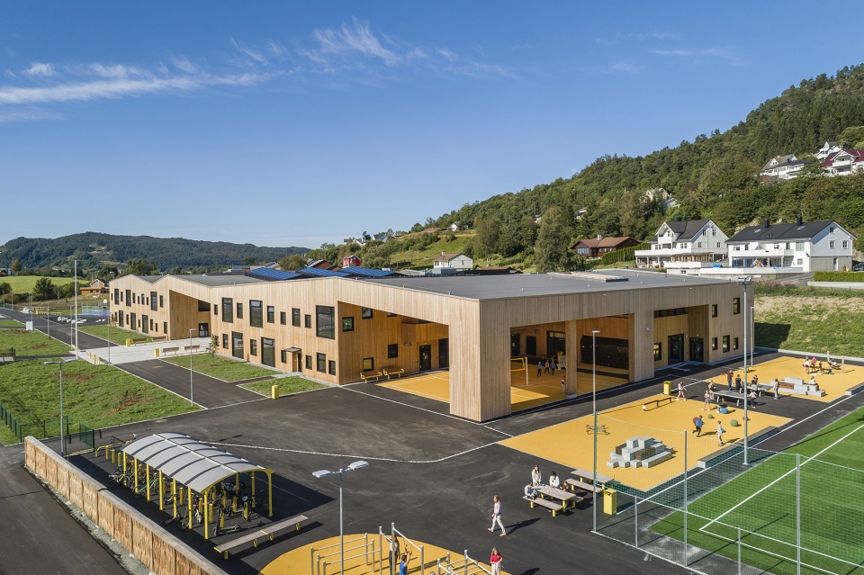 borgafjellet elementary school by link arkitektur