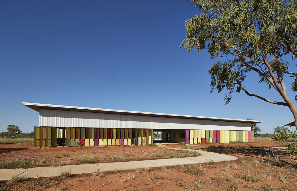 fitzroy crossing renal hostel by iredale pedersen hook