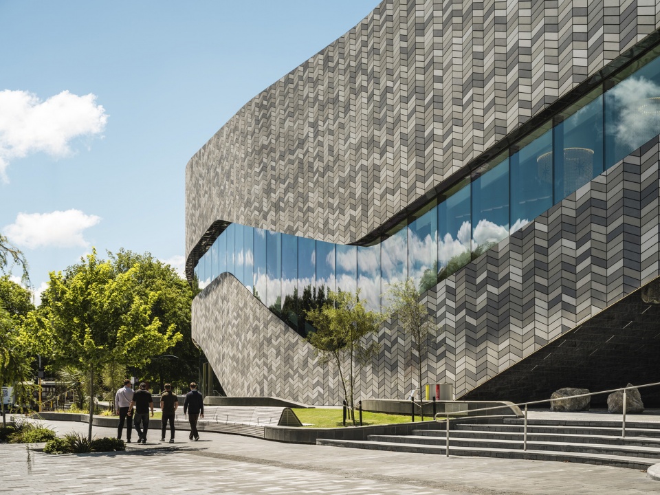 te pae christchurch convention and exhibition centre by woods bagot
