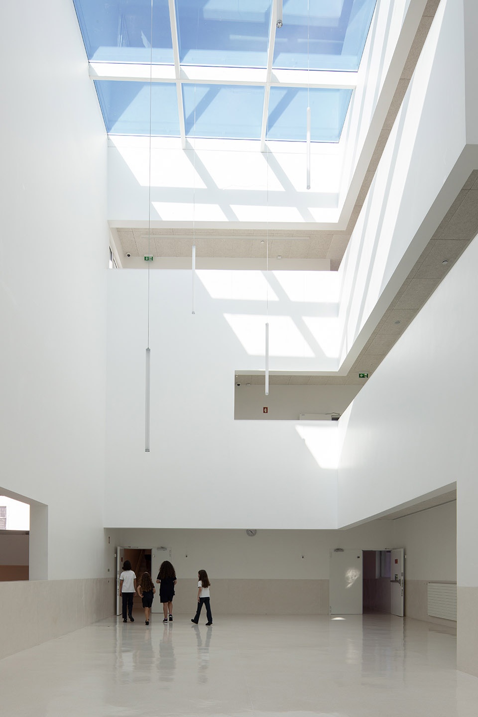 Luso Frances School by Pedro Mosca Pedro Goncalves Arquitectos