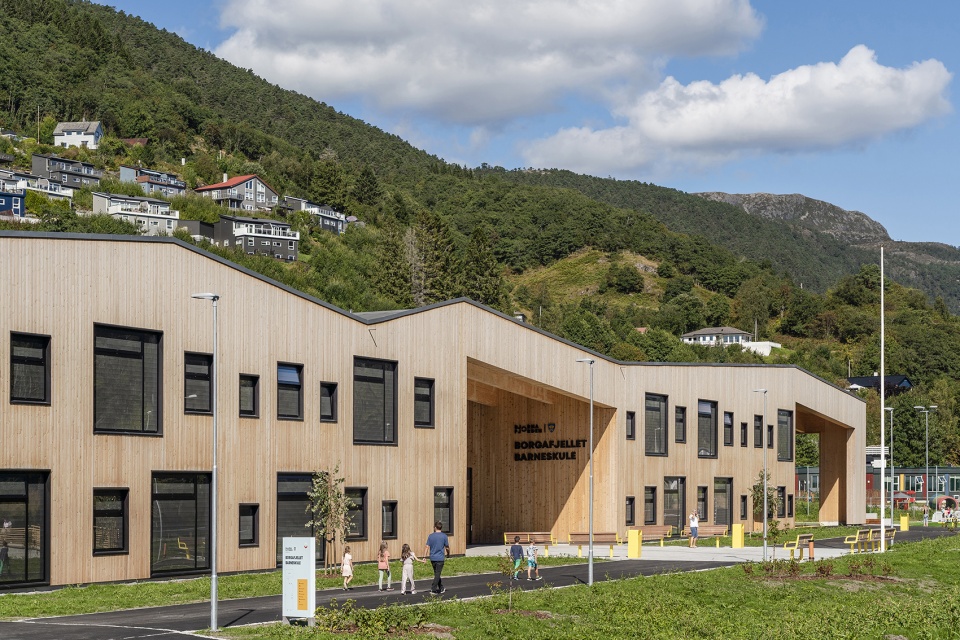 borgafjellet elementary school by link arkitektur