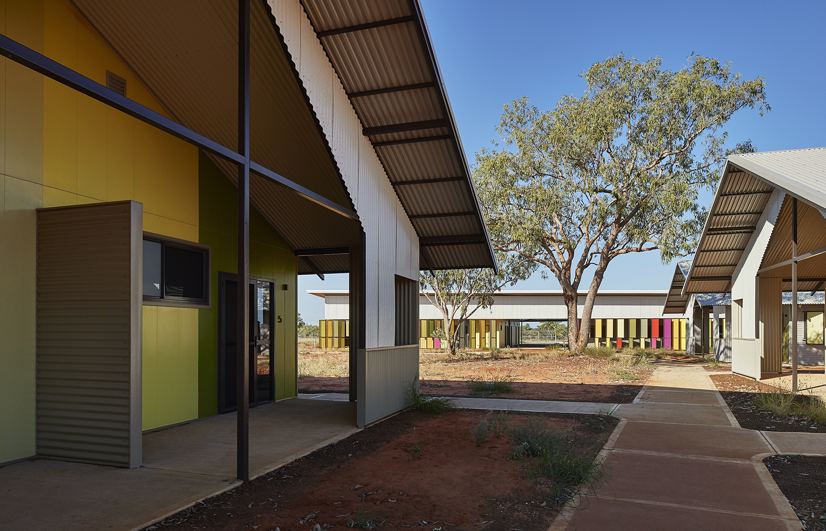Fitzroy Crossing Renal Hostel by Iredale Pedersen Hook 谷德设计网