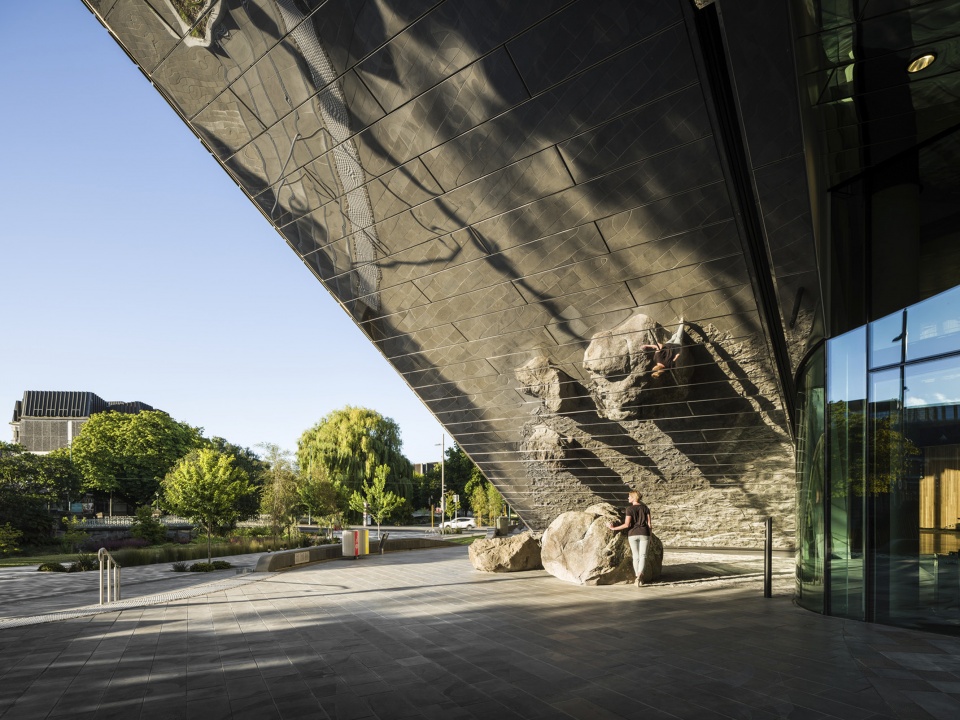te pae christchurch convention and exhibition centre by woods bagot