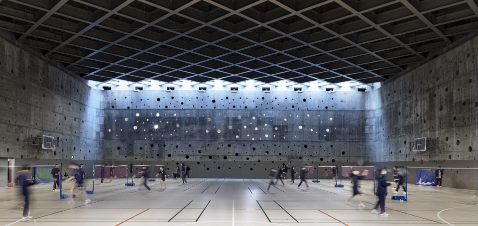 waseda university honjo senior high school gymnasium by nikken sekkei ltd