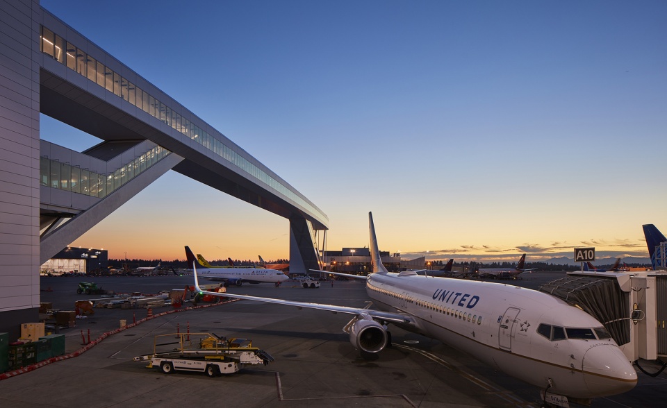 international arrivals facility at seattle tacoma international airport som