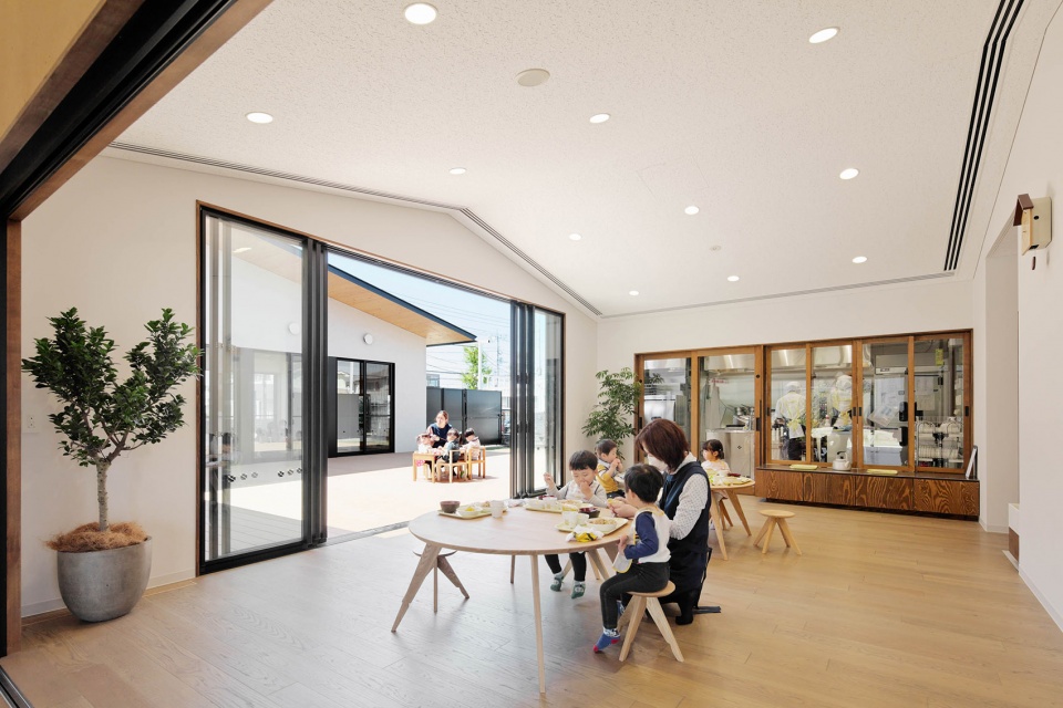 ms kindergarten and nursery by hibinosekkei youji no shiro kids design labo