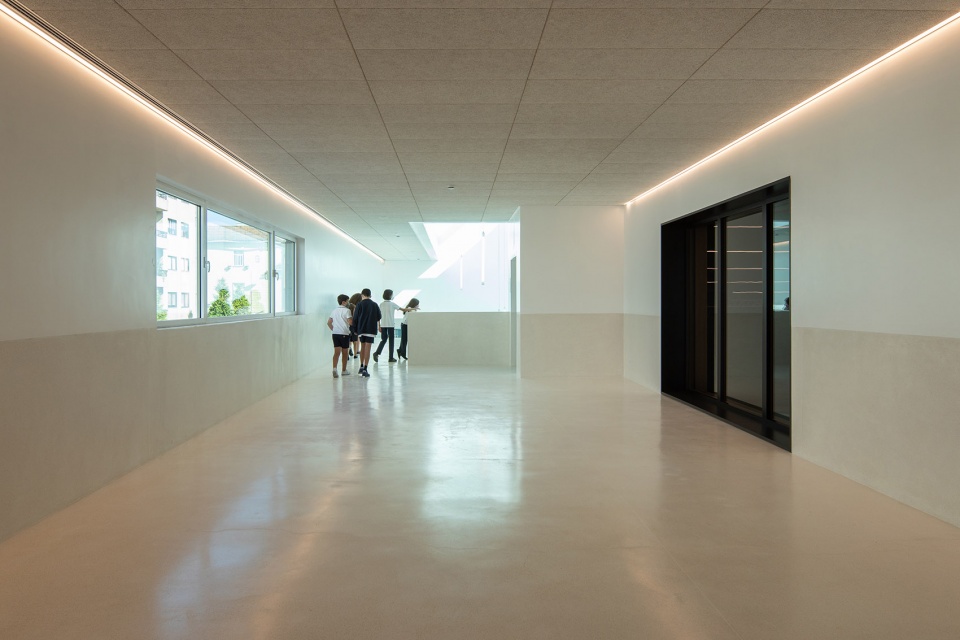 Luso Frances School by Pedro Mosca Pedro Goncalves Arquitectos