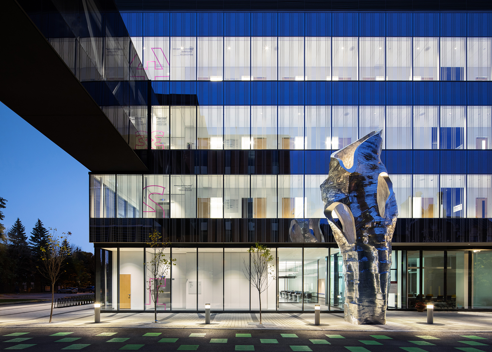 Applied Science Hub by Menkès Shooner Dagenais LeTourneux｜NFOE