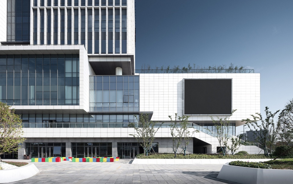 e cube development center china by gen architects