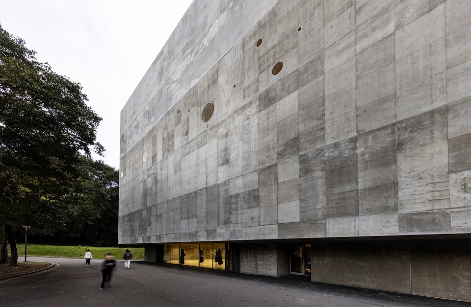 waseda university honjo senior high school gymnasium by nikken sekkei ltd