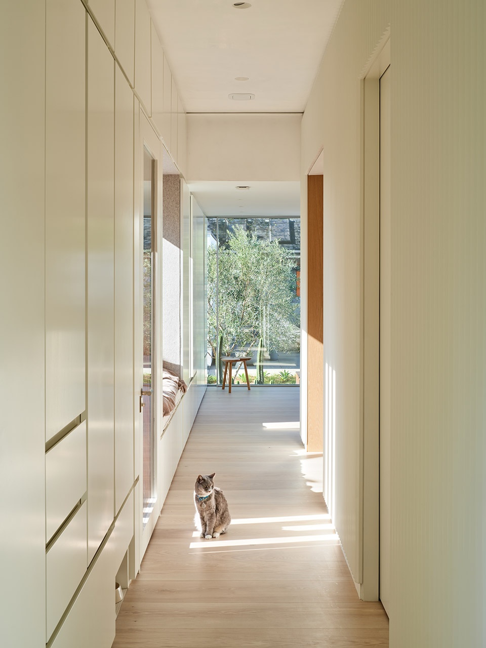 Centered Home by aalso architects HYCArch