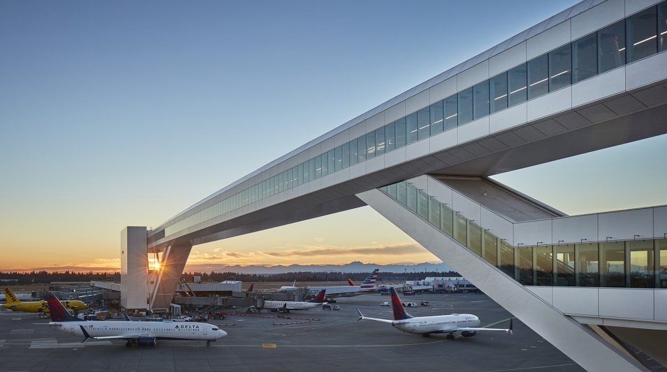 international arrivals facility at seattle tacoma international airport som