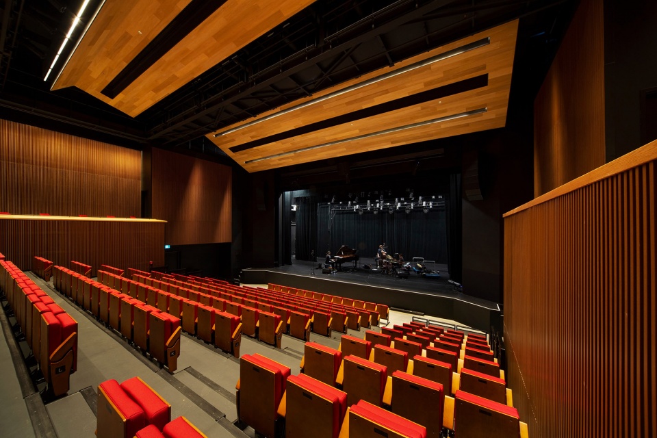 Repentigny Theater by Les architectes FABG
