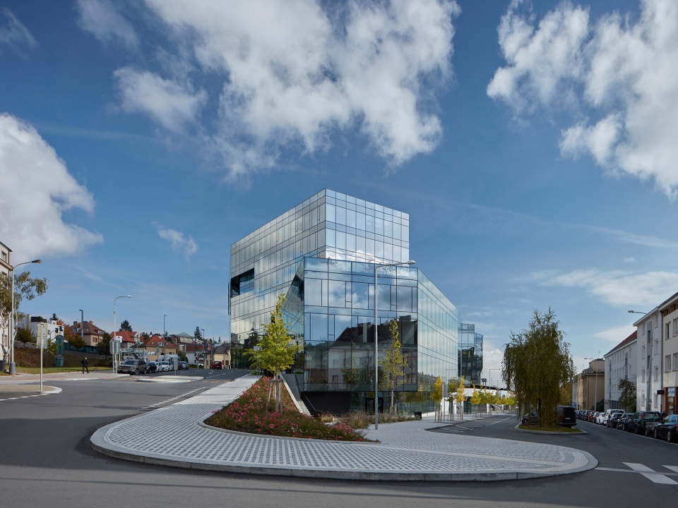 borislavka centre by aulik fiser architekti