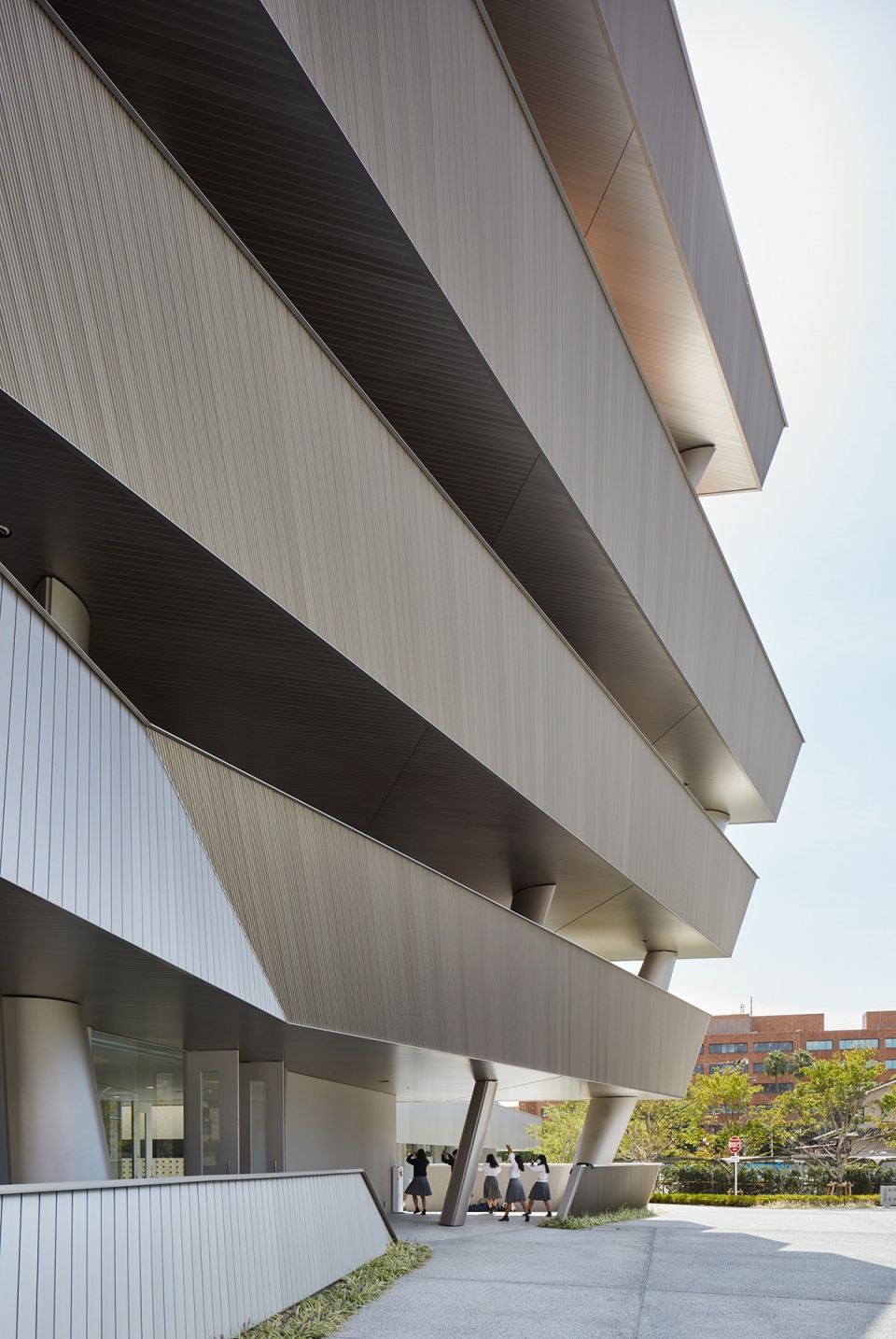 osaka gakuin university senior high school by atsushi kitagawara architects