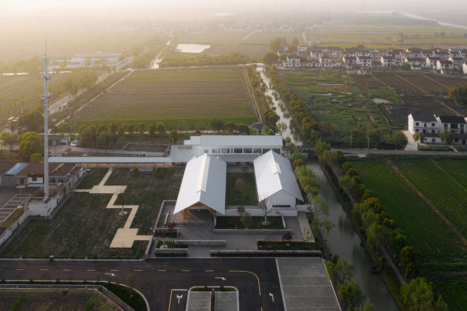 Tourist Centre of Zhangma Village Atelier Z