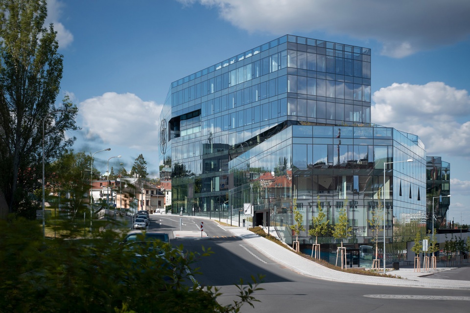 borislavka centre by aulik fiser architekti