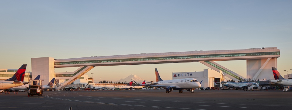 international arrivals facility at seattle tacoma international airport som