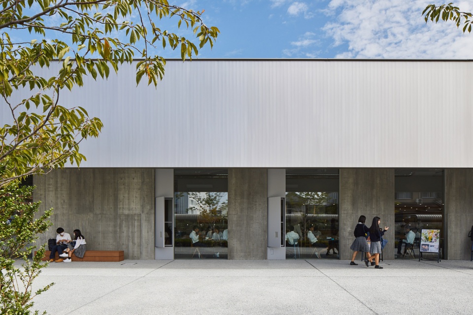 osaka gakuin university senior high school by atsushi kitagawara architects
