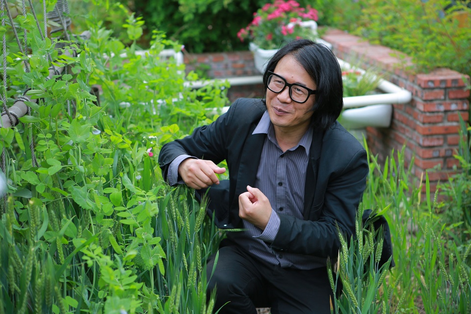 rumble community garden liu yuelai