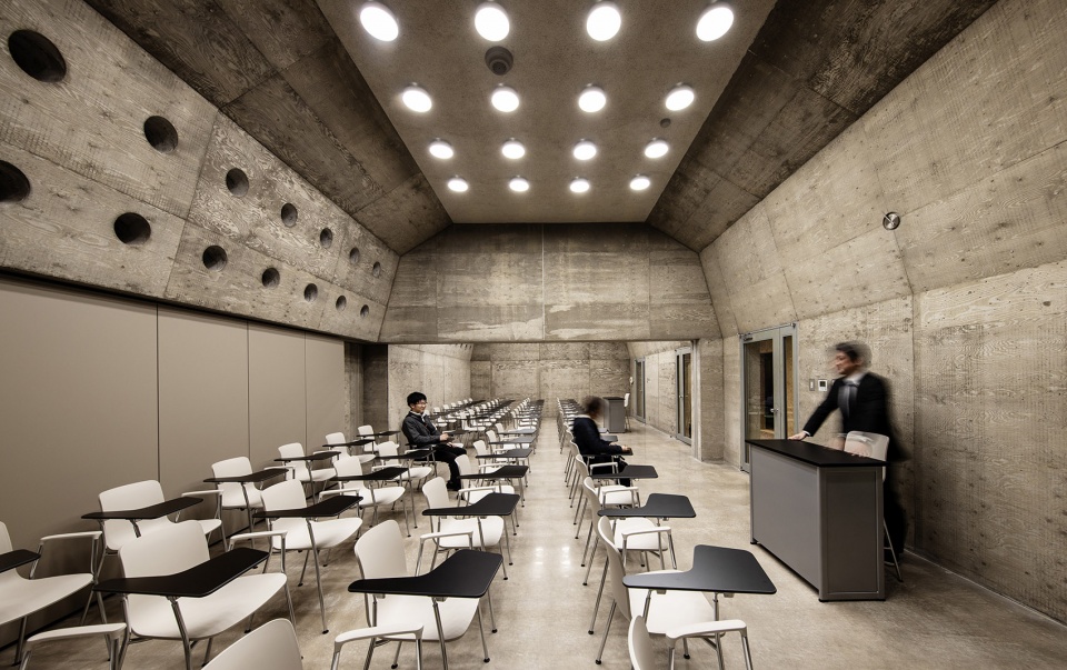 waseda university honjo senior high school gymnasium by nikken sekkei ltd