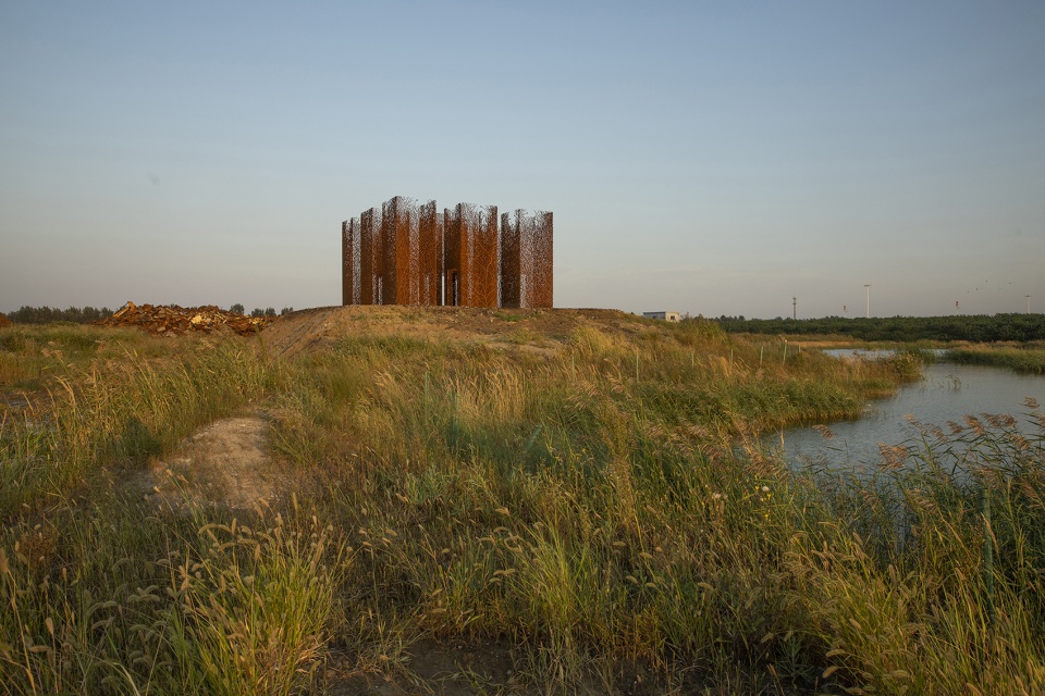 column matrix china by field conforming studio
