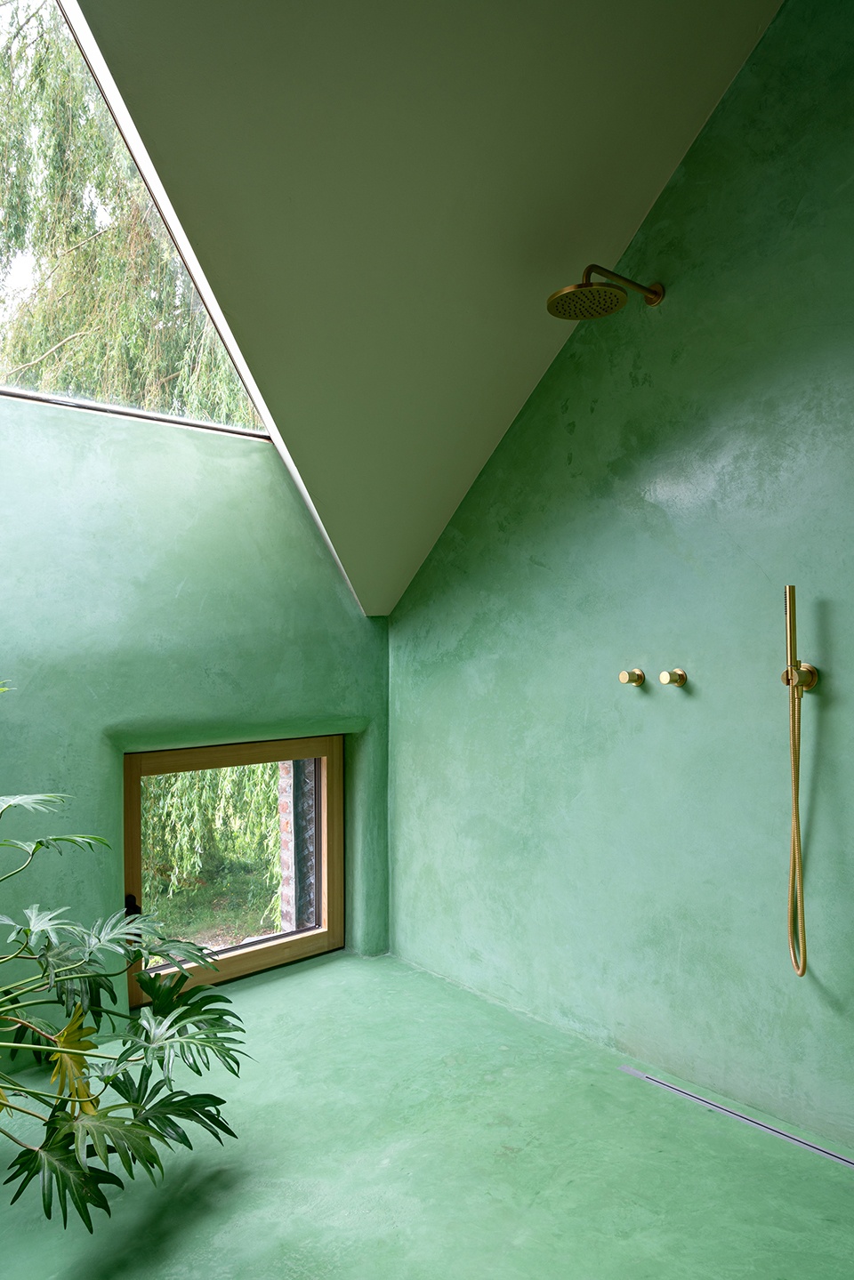 under the willow tree house by objekt architecten