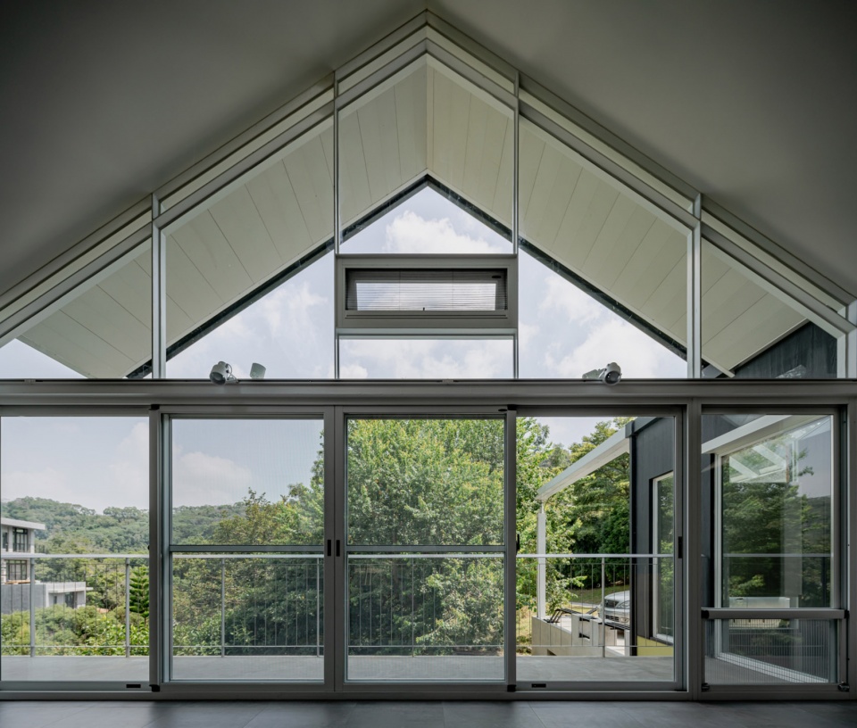 Under the roof House by Emerge Architects