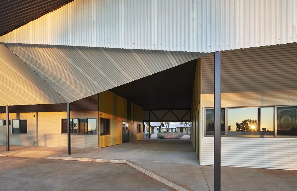 fitzroy crossing renal hostel by iredale pedersen hook