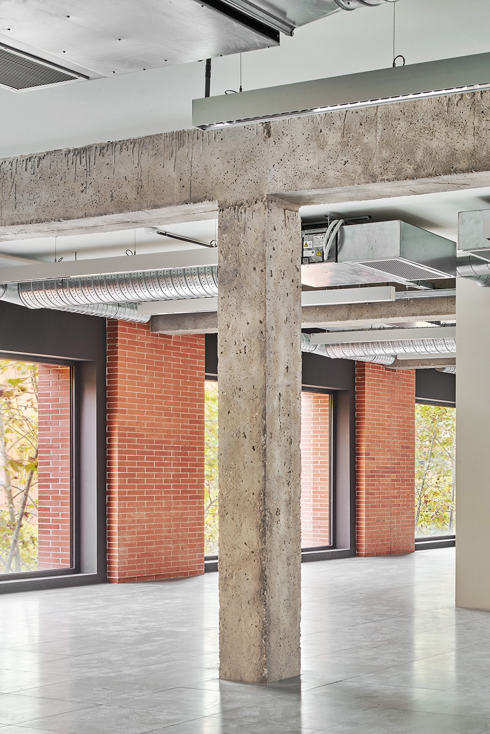 joan miro office building by gca architects