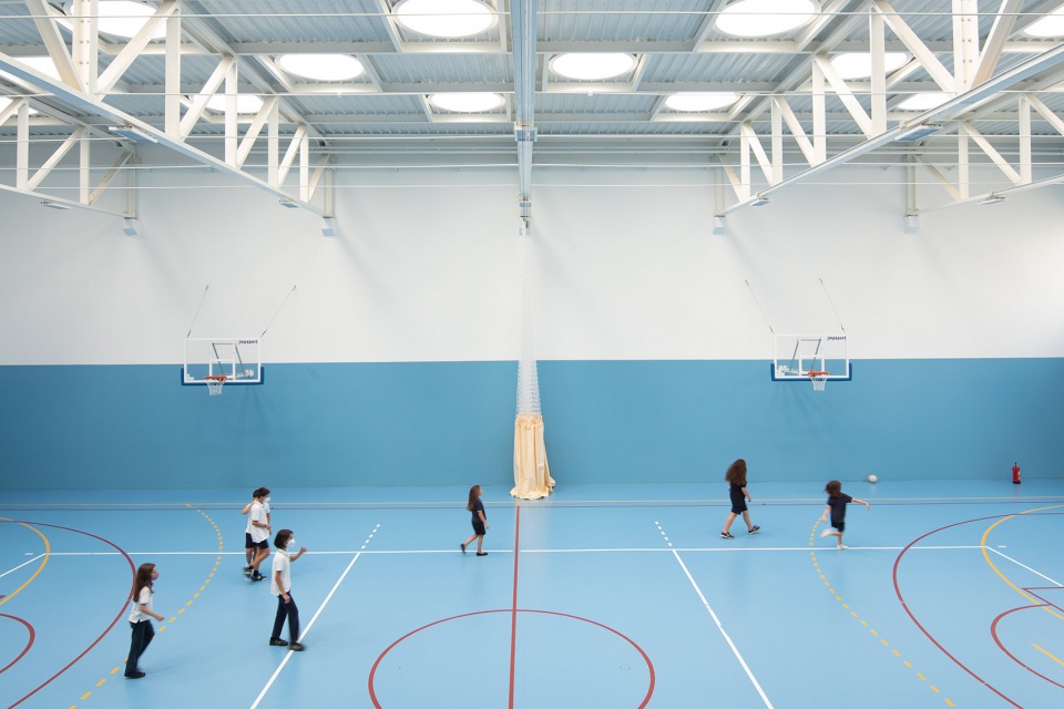 Luso Frances School by Pedro Mosca Pedro Goncalves Arquitectos