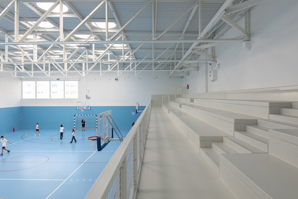 Luso Frances School by Pedro Mosca Pedro Goncalves Arquitectos
