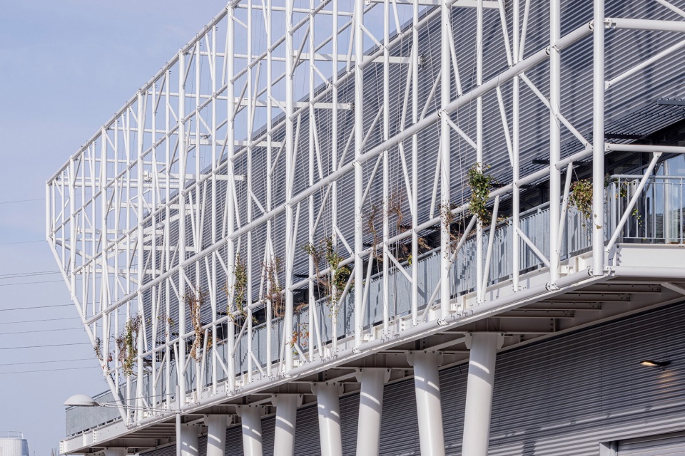 restructuring of the selective collection sorting center in nanterre by le devehat vuarnesson architectes