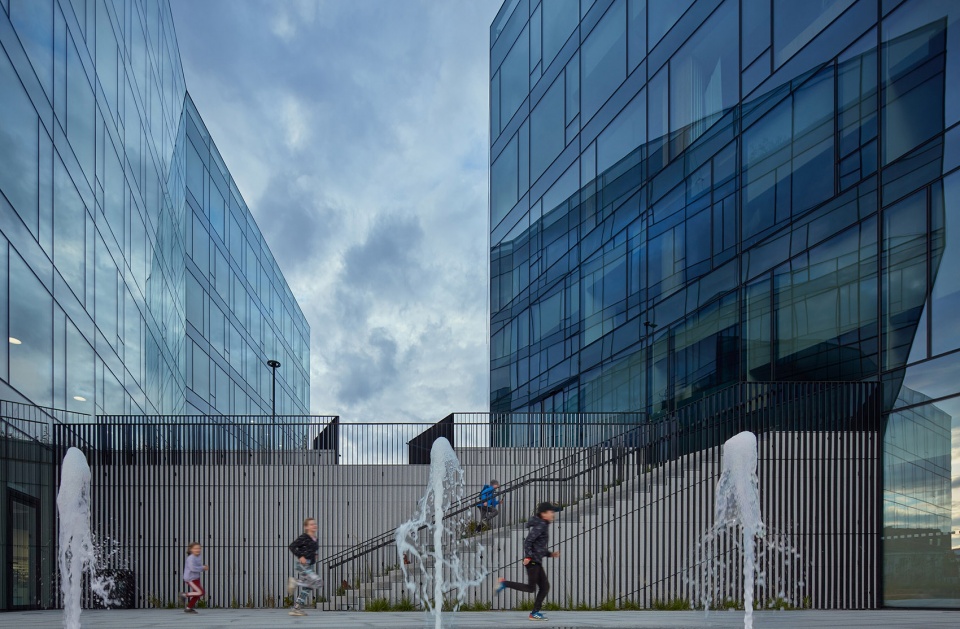 borislavka centre by aulik fiser architekti