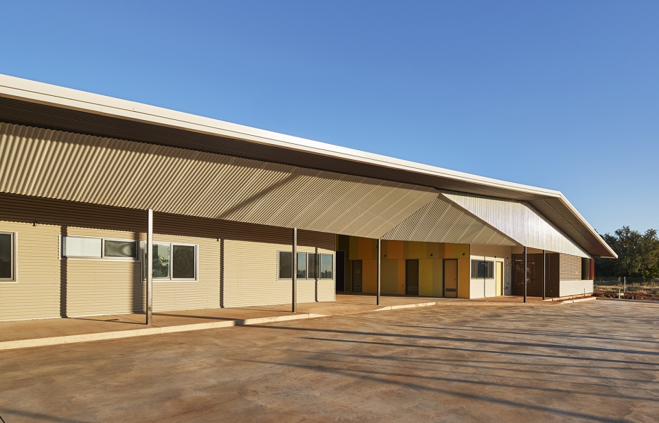 fitzroy crossing renal hostel by iredale pedersen hook