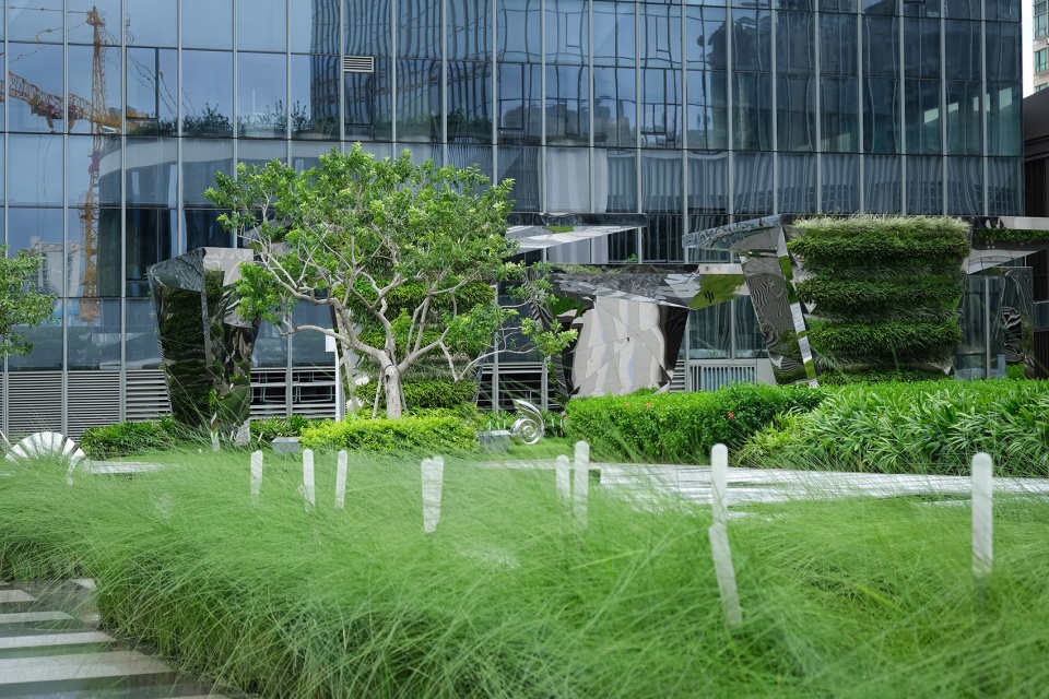 shenzhen shuibei jewelry art garden by loopstudio