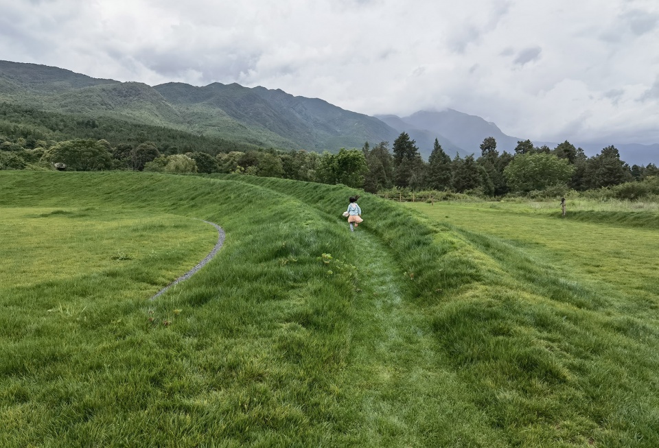 Wilderness Garden and Amphitheater Zscape