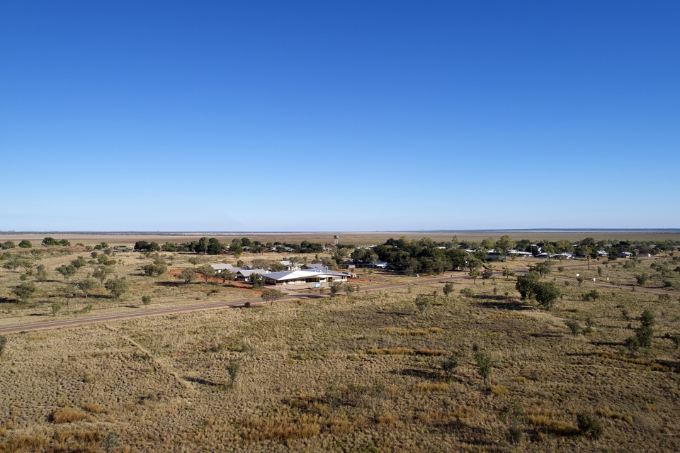 fitzroy crossing renal hostel by iredale pedersen hook