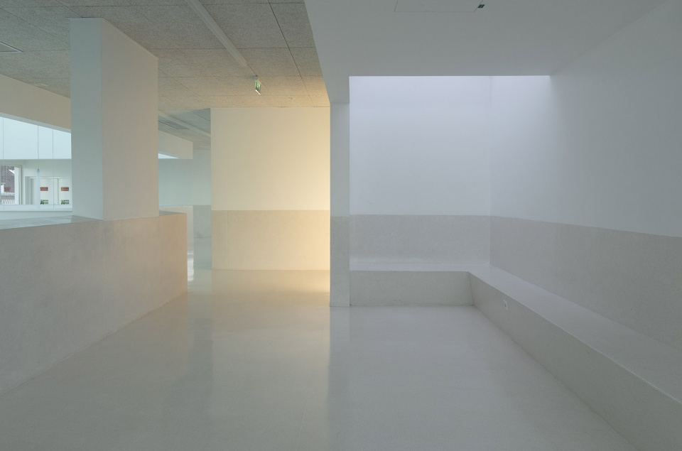 Luso Frances School by Pedro Mosca Pedro Goncalves Arquitectos