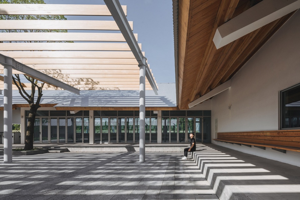 northwest visitor centre jiabei country park by atelier z