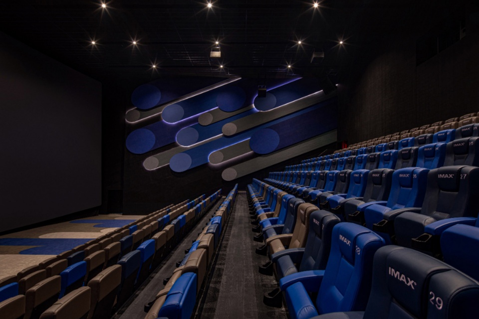 Longgang Vanke Plaza CINESKY Cinema China by Oft Interiors