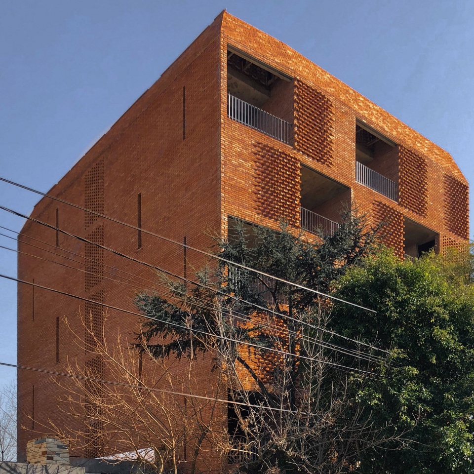 Damero Building FCOA