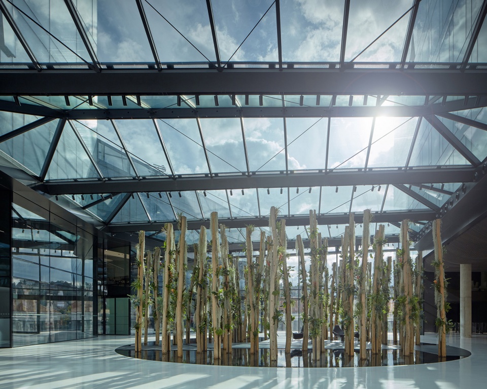 borislavka centre by aulik fiser architekti